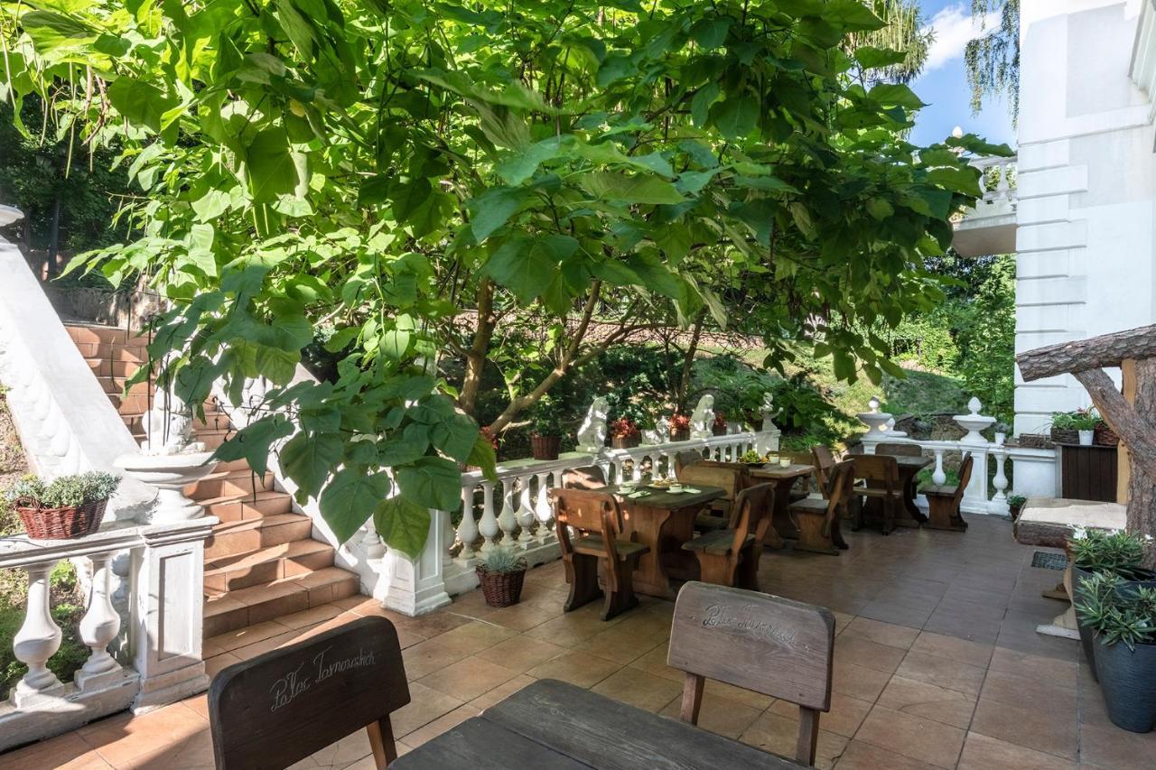 Palac Tarnowskich Hotel & Restauracja & Spa Ostrowiec Świetokrzyski Exterior foto